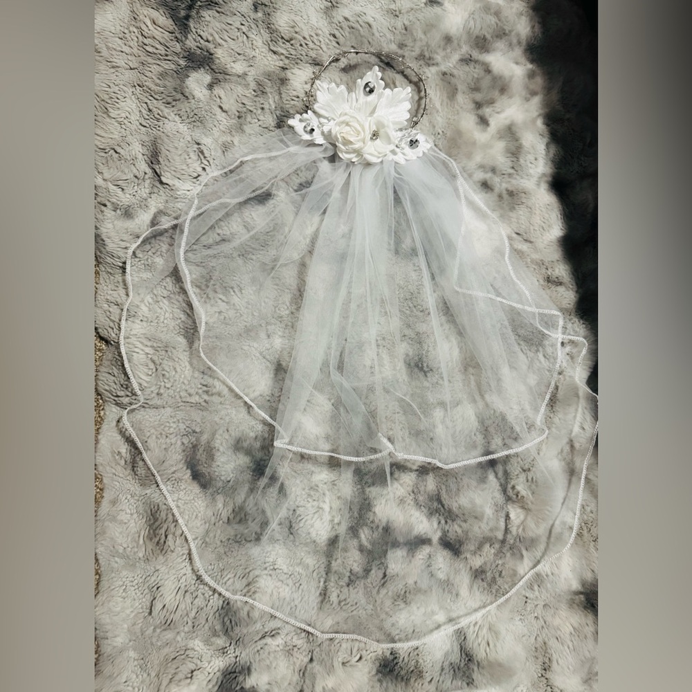Elegant White Floral First communion Veil